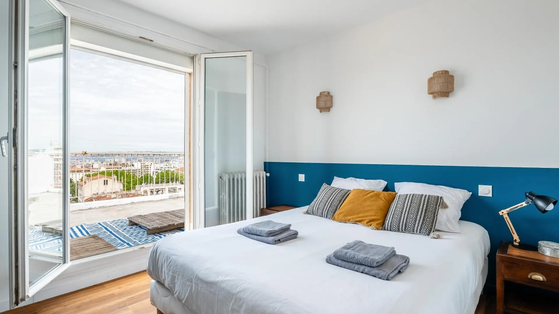 Apartment With Large Terrace And Panoramic View - 2 Bedrooms, Marseille