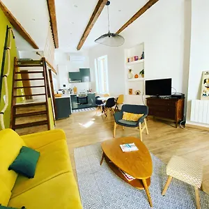 Vaste Et Loft Climatise Au Coeur De Appartement