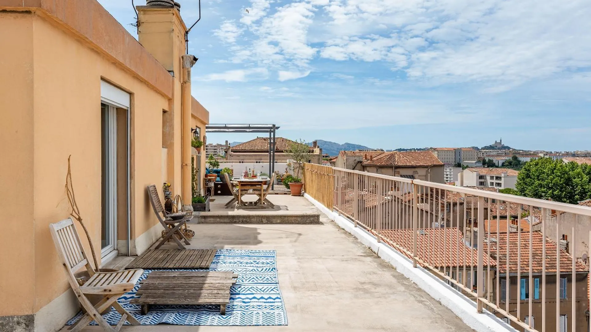 Apartment With Large Terrace And Panoramic View - 2 Bedrooms, Marseille